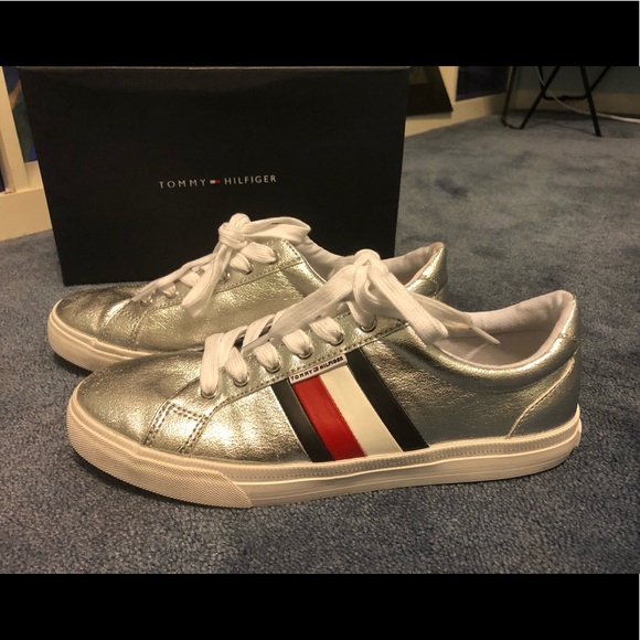 tommy hilfiger women's lightz sneaker